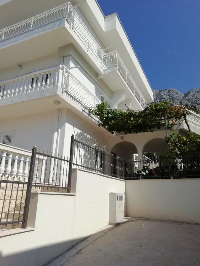 Apartment Villa Bajna Живогоще Екстер'єр фото